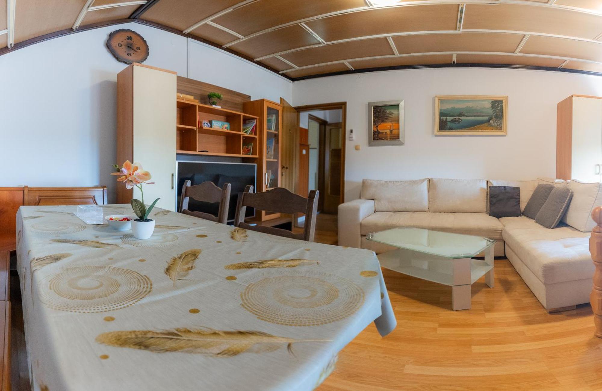 Rooms Kozarje Liubliana Exterior foto